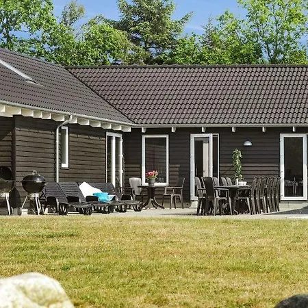 Oksby Sleeps 24 Pool Wifi Feriehus